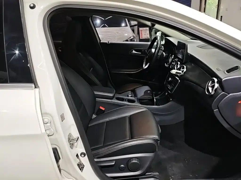 2018 Mercedes-Benz GLA 200 Dynamic — миниатюра 25