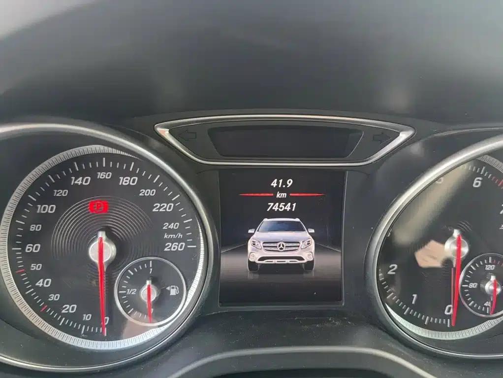 2018 Mercedes-Benz GLA 200 Dynamic — миниатюра 11