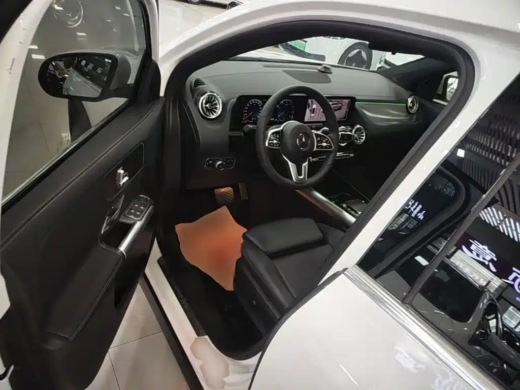 2023 Mercedes-Benz GLA 220 — миниатюра 16