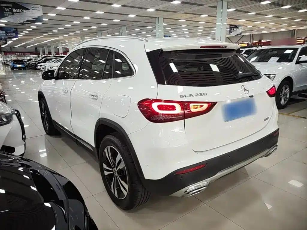 2023 Mercedes-Benz GLA 220 — миниатюра 5