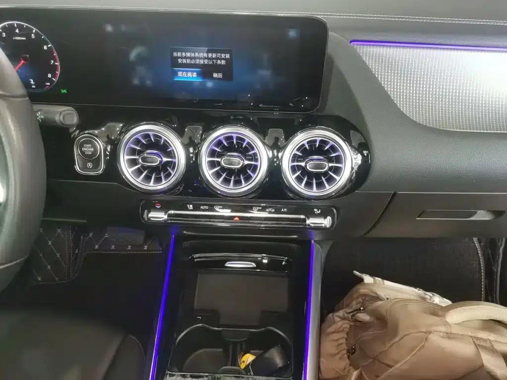 2022 Mercedes-Benz GLA 220 — миниатюра 13