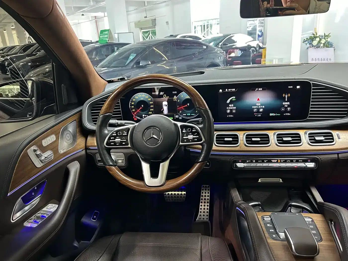2023 Mercedes-Benz GLS 450 4MATIC Luxury — миниатюра 11