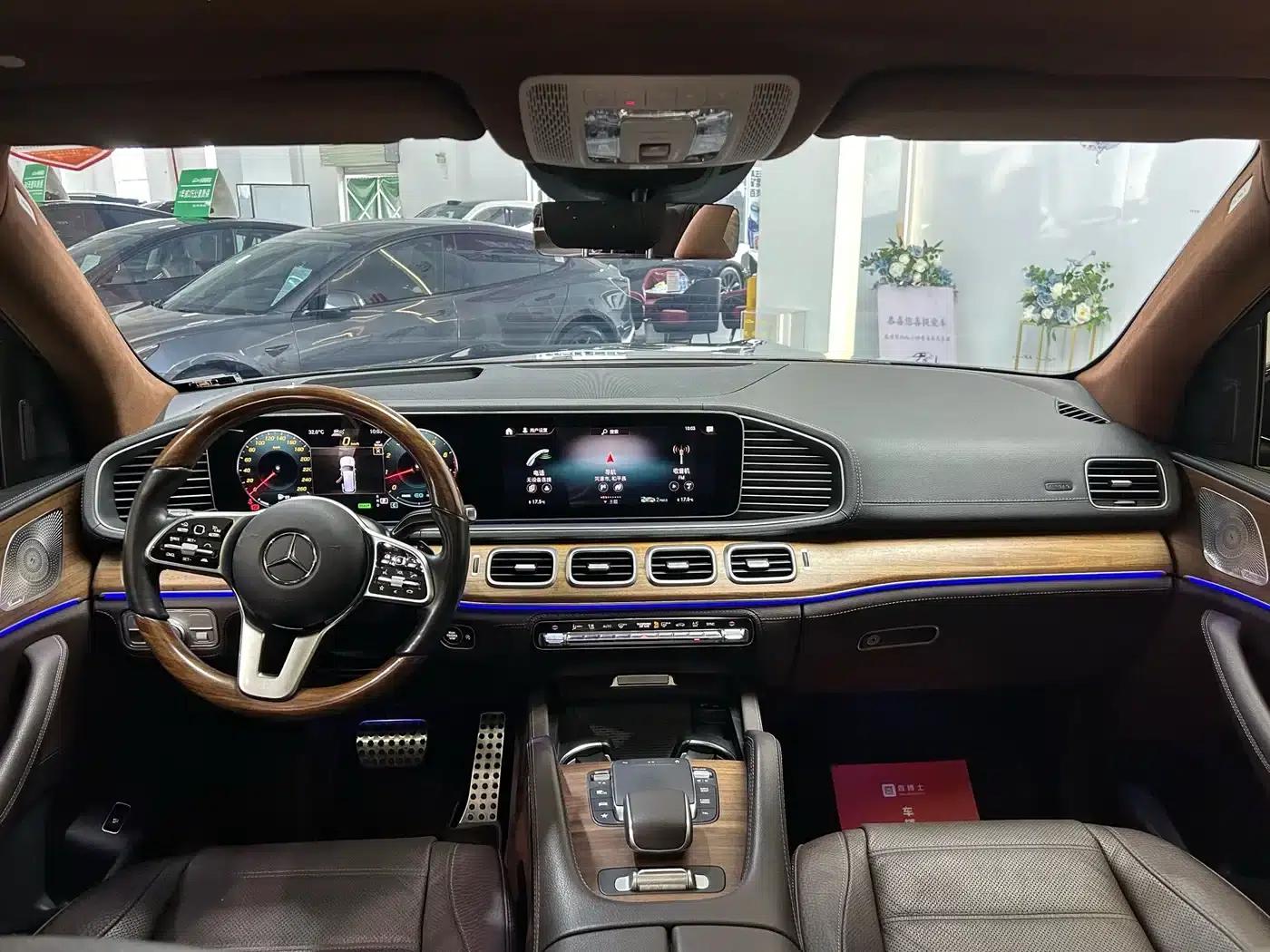2023 Mercedes-Benz GLS 450 4MATIC Luxury — миниатюра 10