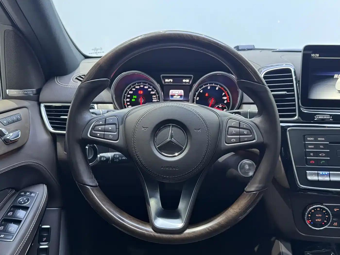 2018 Mercedes-Benz GLS Facelift GLS 500 4MATIC — миниатюра 9