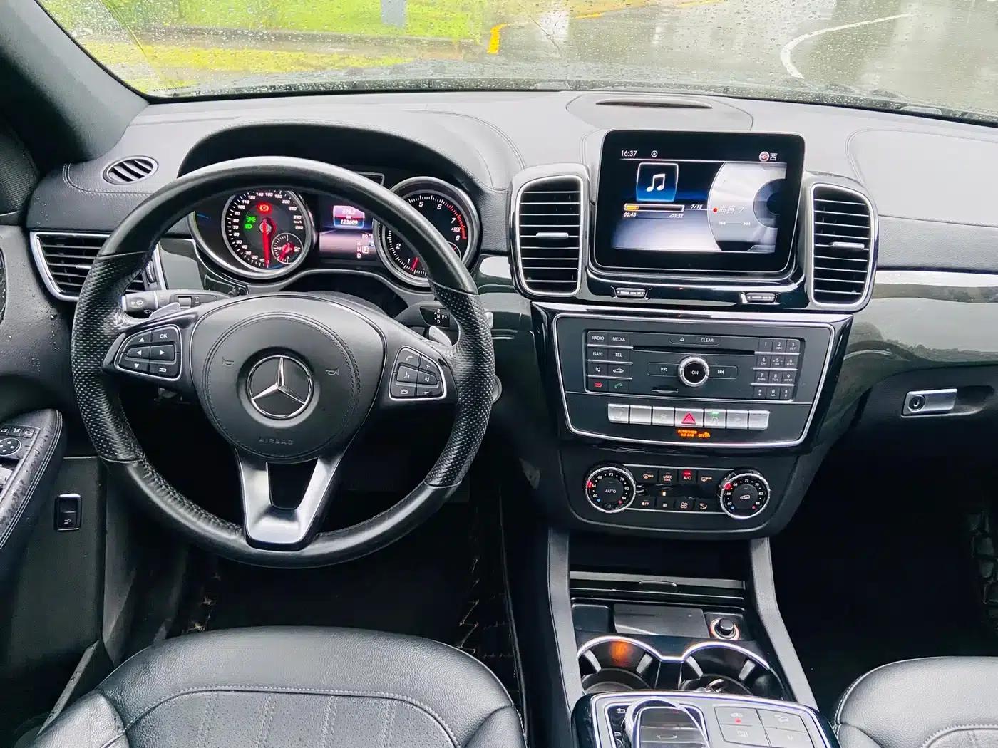 2018 Mercedes-Benz GLS Facelift: GLS 400 4MATIC Dynamic — миниатюра 10