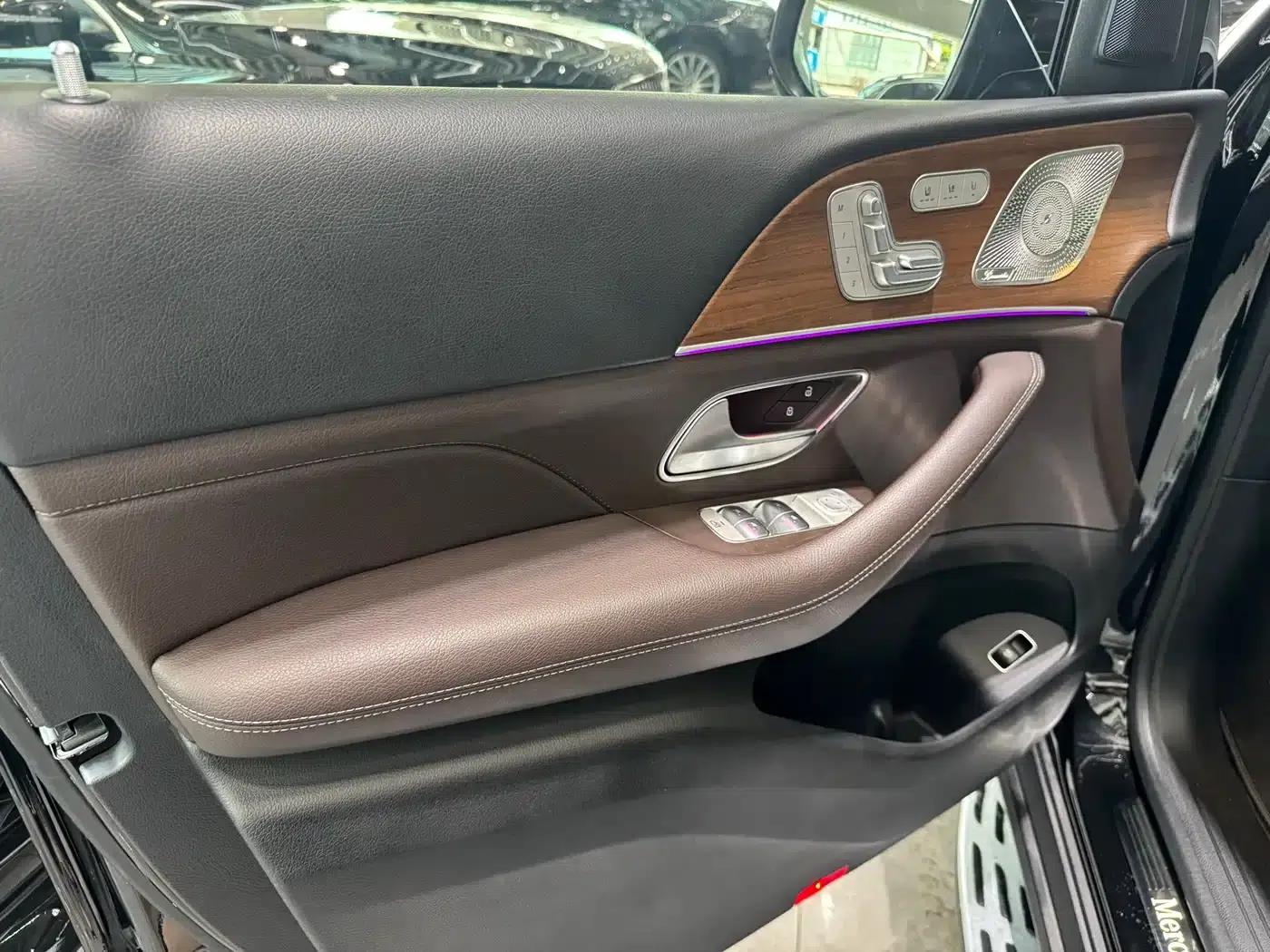 Mercedes-Benz GLS 2023 Facelift - GLS 450 4MATIC Luxury — миниатюра 6