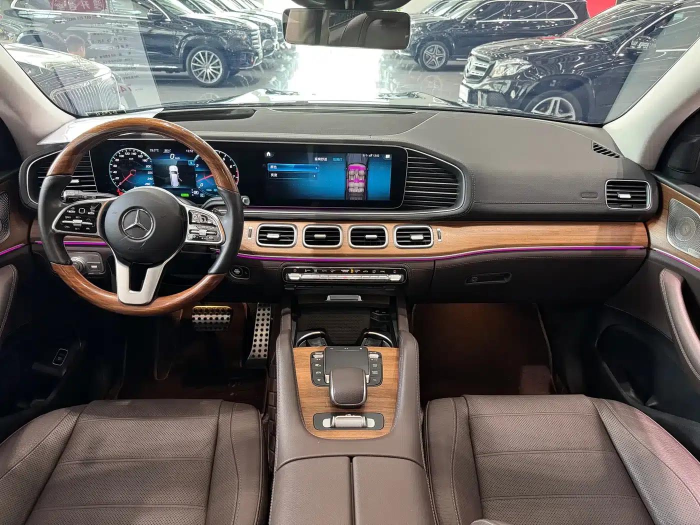 Mercedes-Benz GLS 2023 Facelift - GLS 450 4MATIC Luxury — миниатюра 8