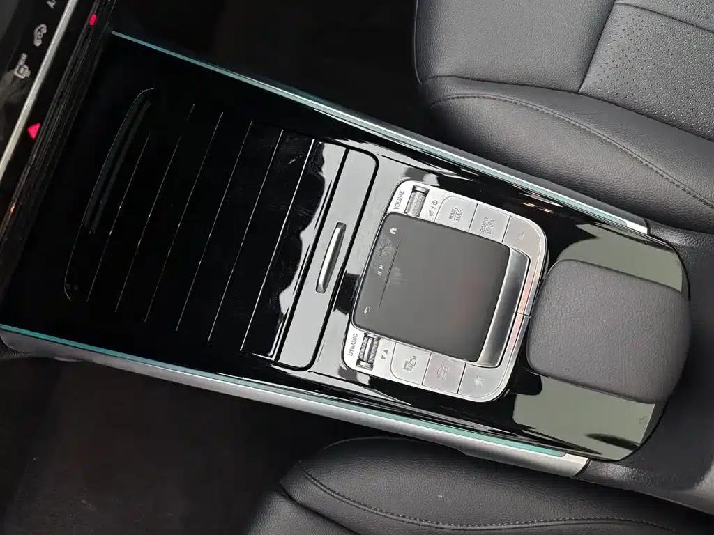 2022 Mercedes-Benz GLB 220 Dynamic — миниатюра 14