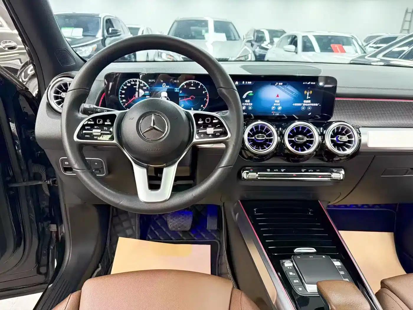 Mercedes-Benz GLB 2022 Facelift GLB 200 Fashion Model — миниатюра 15
