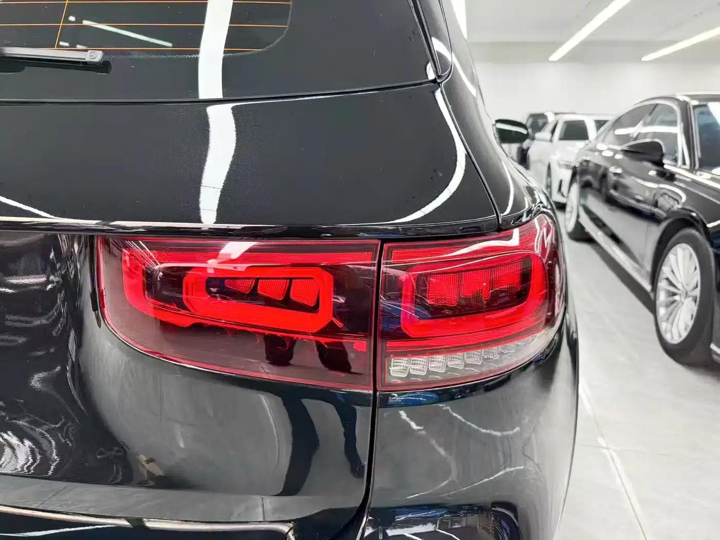 Mercedes-Benz GLB 2022 Facelift GLB 200 Fashion Model — миниатюра 25
