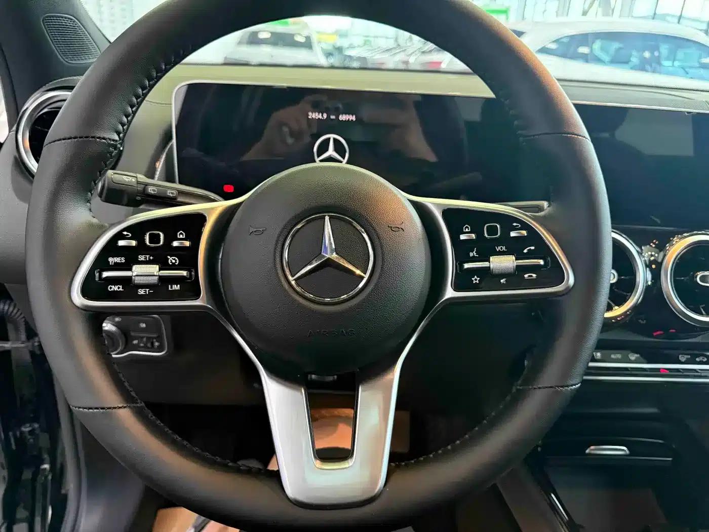 2021 Mercedes-Benz GLB 180 Dynamic — миниатюра 12