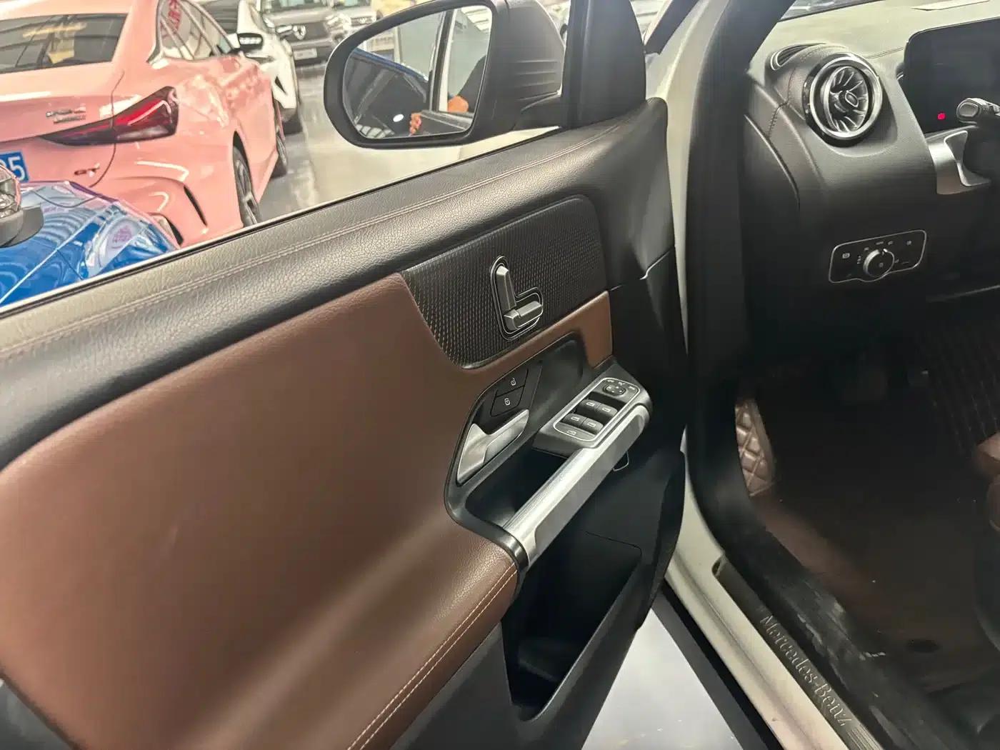 2022 Mercedes-Benz GLB 200 Dynamic — миниатюра 28