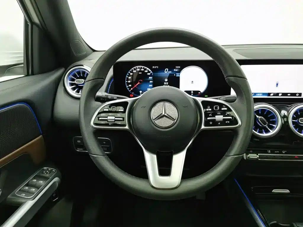2022 Mercedes-Benz GLB 220 Dynamic — миниатюра 11