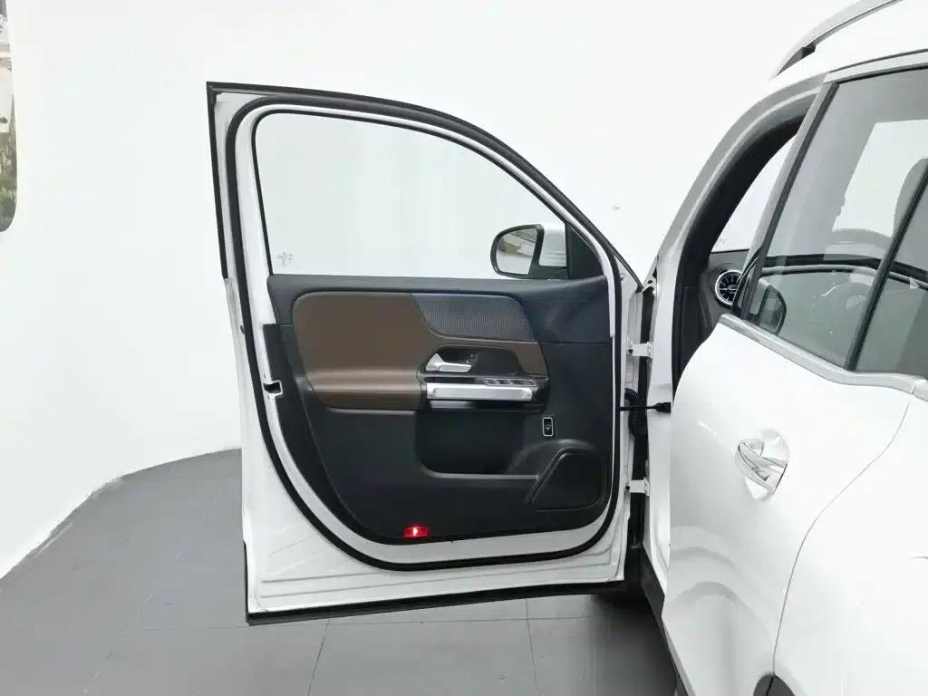 2022 Mercedes-Benz GLB 220 Dynamic — миниатюра 8
