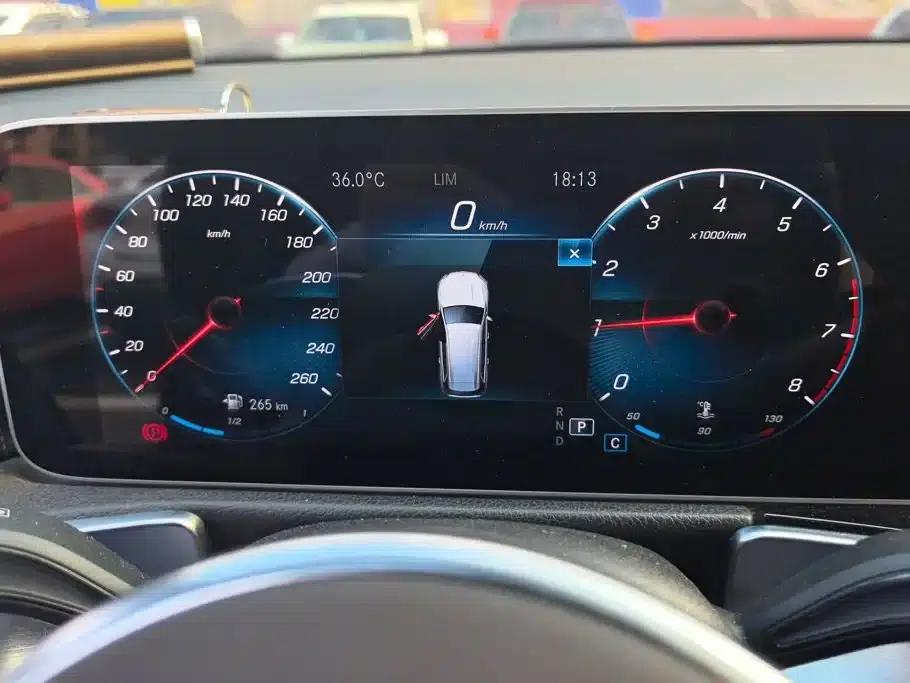 Mercedes-Benz GLB 2020 Facelift GLB 200 Dynamic — миниатюра 14