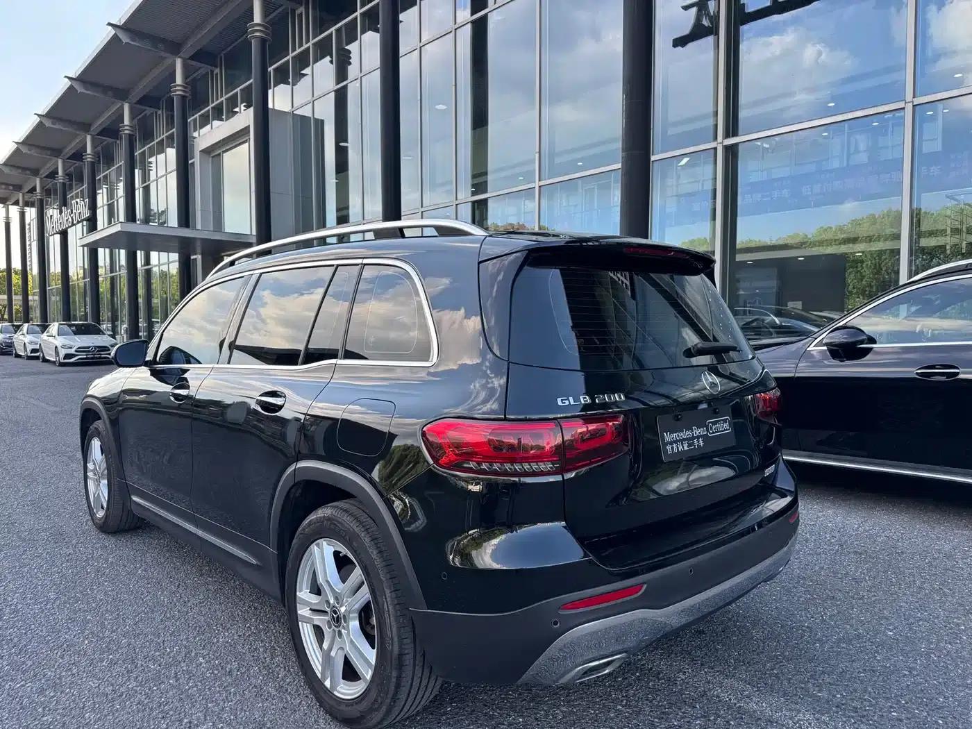 2021 Mercedes-Benz GLB 200 Dynamic — миниатюра 4