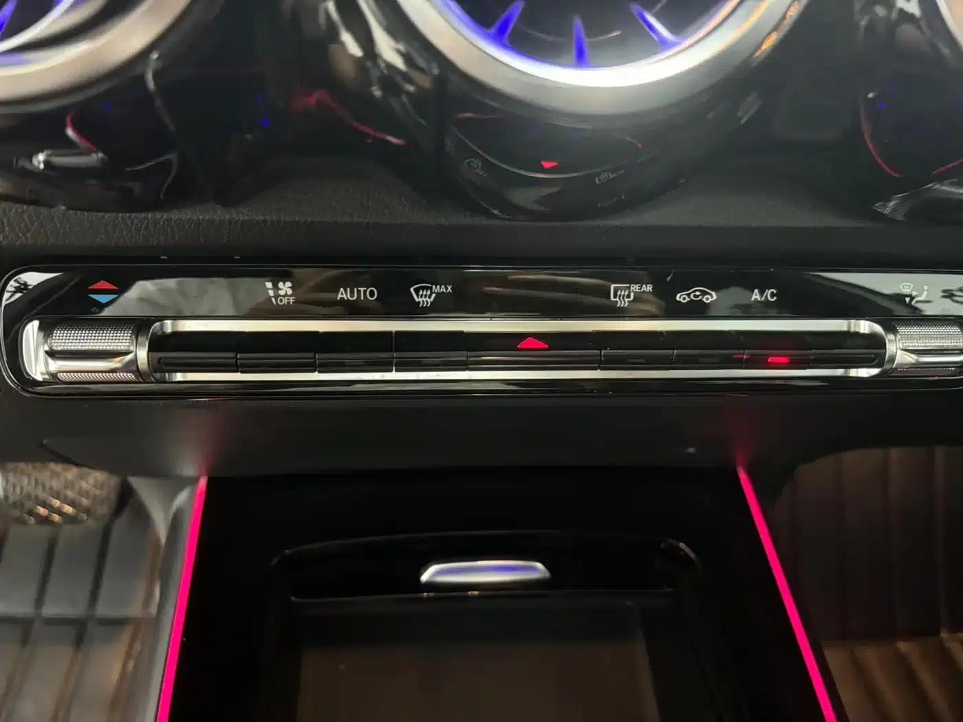 2021 Mercedes-Benz GLB 180 Dynamic — миниатюра 17