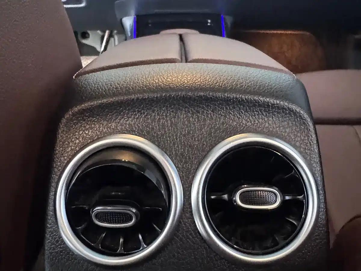 2022 Mercedes-Benz GLB 180 Dynamic — миниатюра 8
