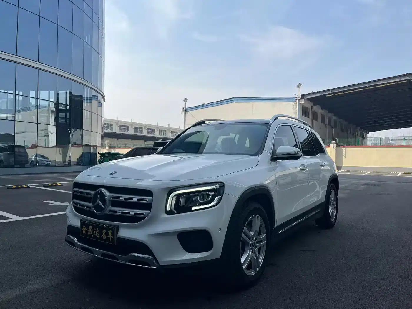 Mercedes-Benz GLB 2020 Fashion Edition — миниатюра 1