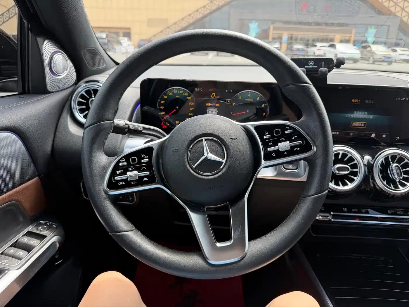 2021 Mercedes-Benz GLB 180 Dynamic — миниатюра 24
