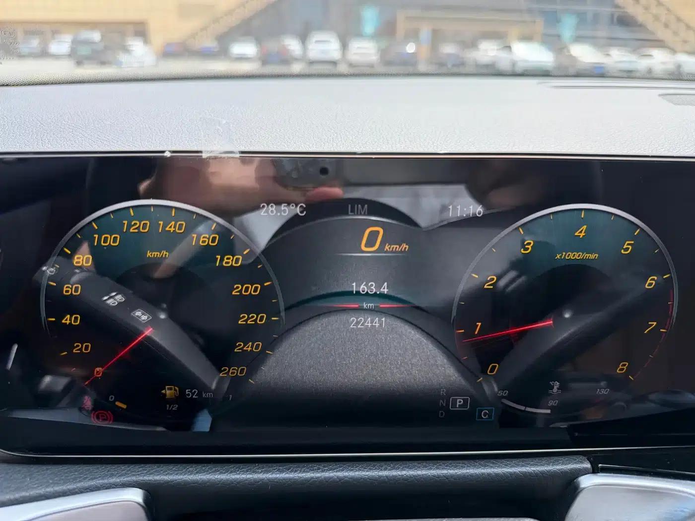 2021 Mercedes-Benz GLB 180 Dynamic — миниатюра 25
