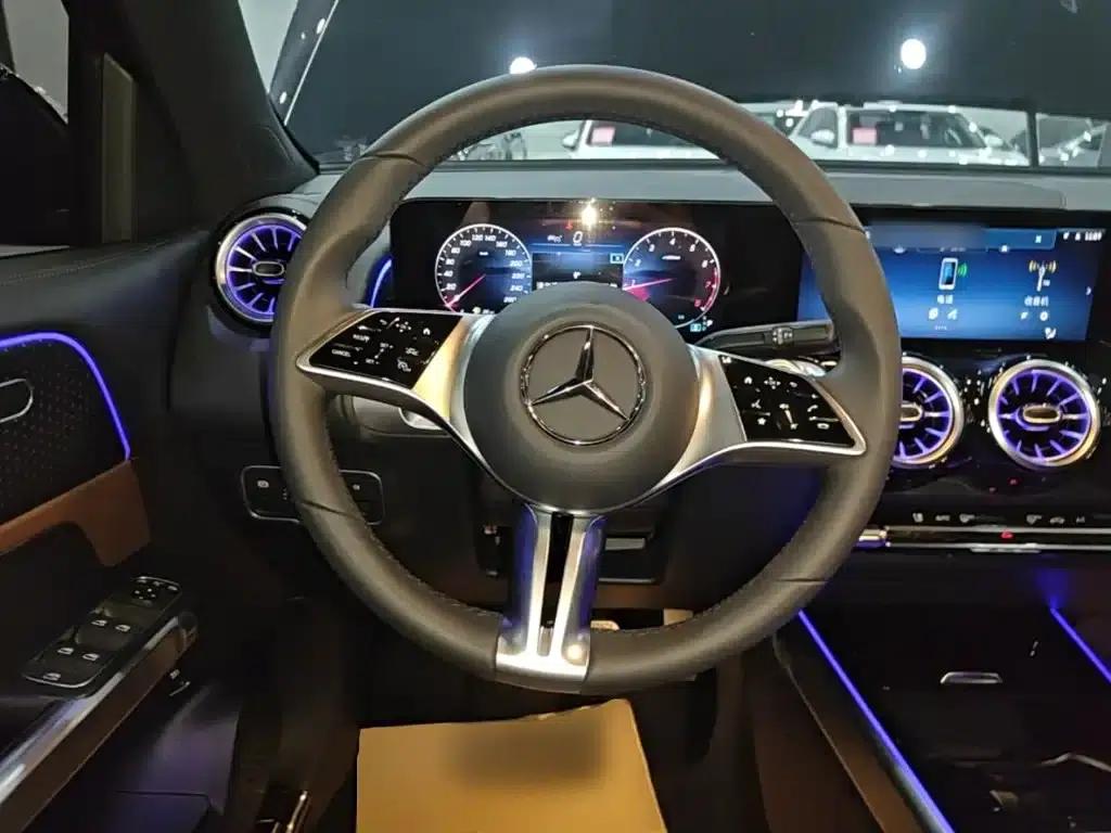 Mercedes-Benz GLB 2024 Facelift GLB 220 Fashion Model — миниатюра 11