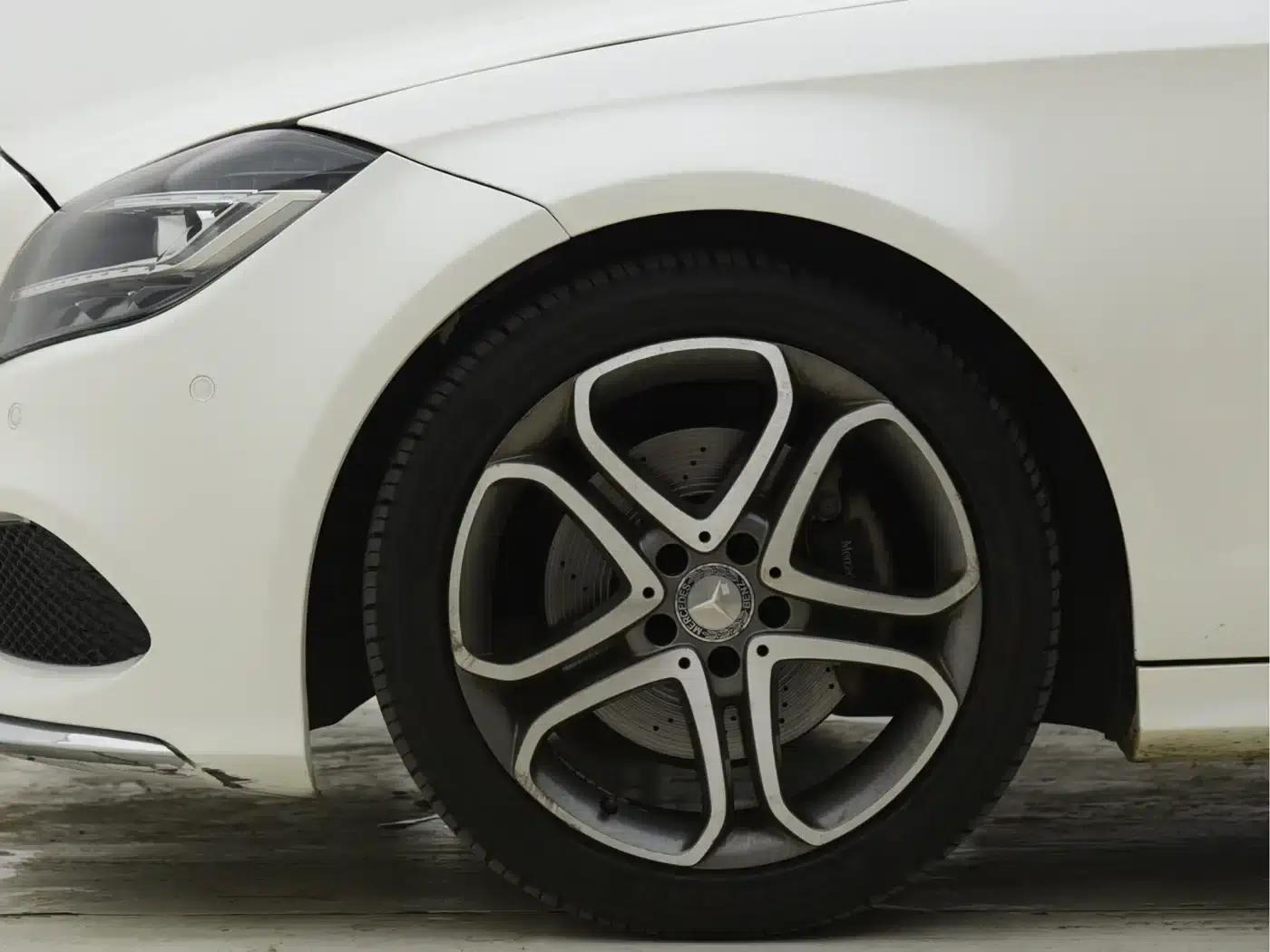 2015 Mercedes-Benz CLS 260 — миниатюра 5