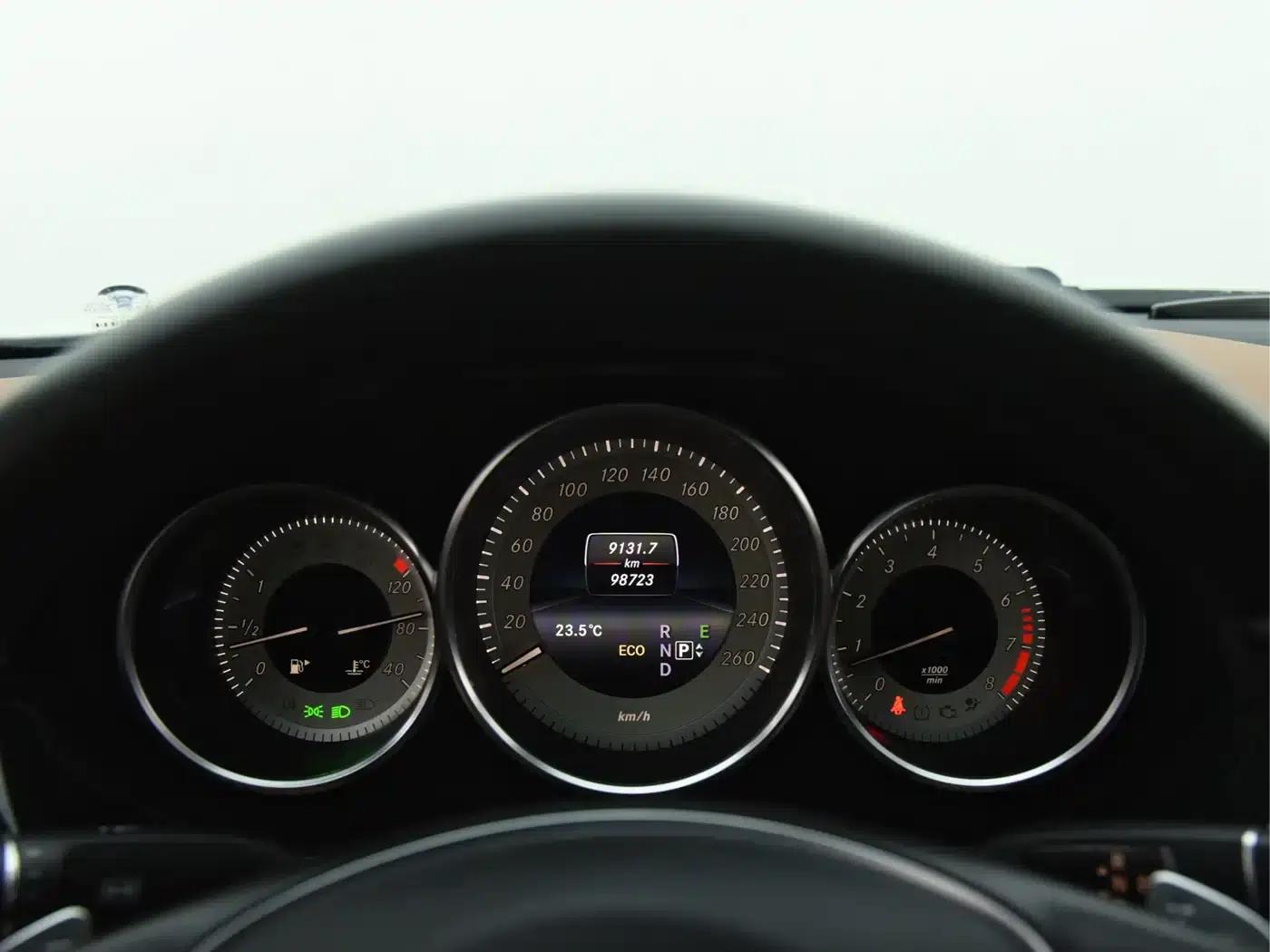 2015 Mercedes-Benz CLS 260 — миниатюра 10