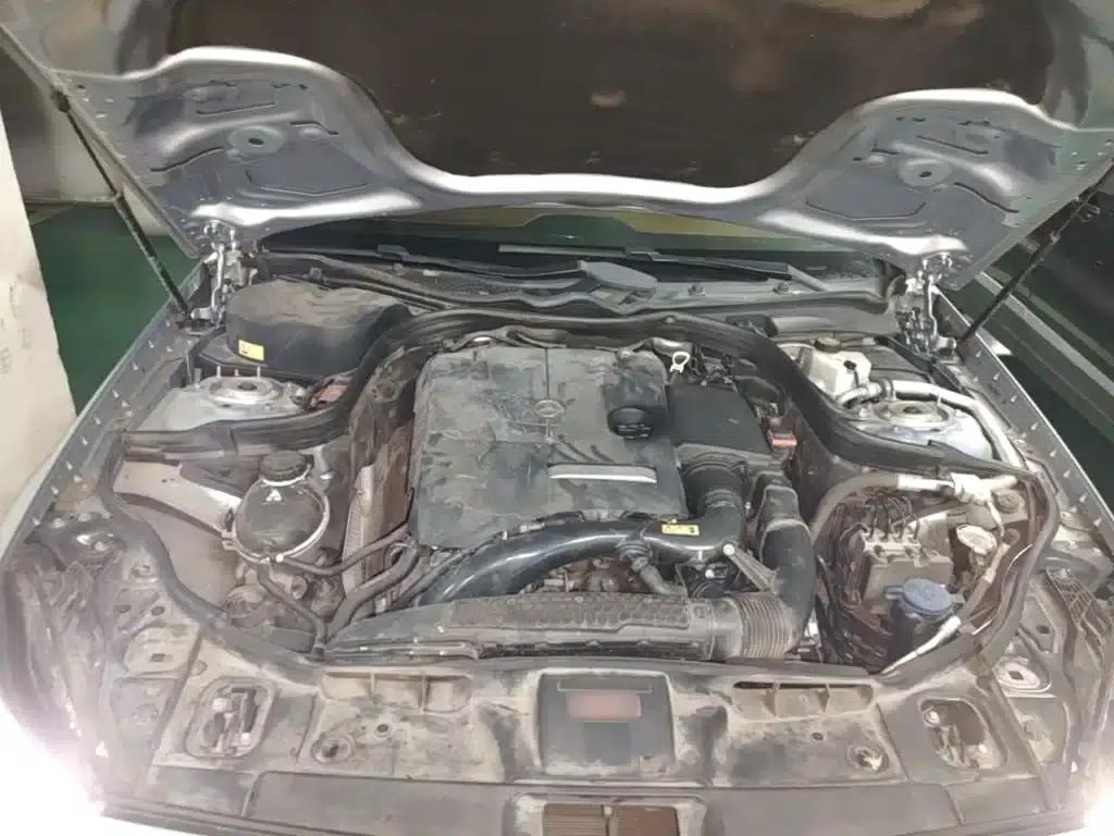 2015 Mercedes-Benz CLS 260 — миниатюра 20