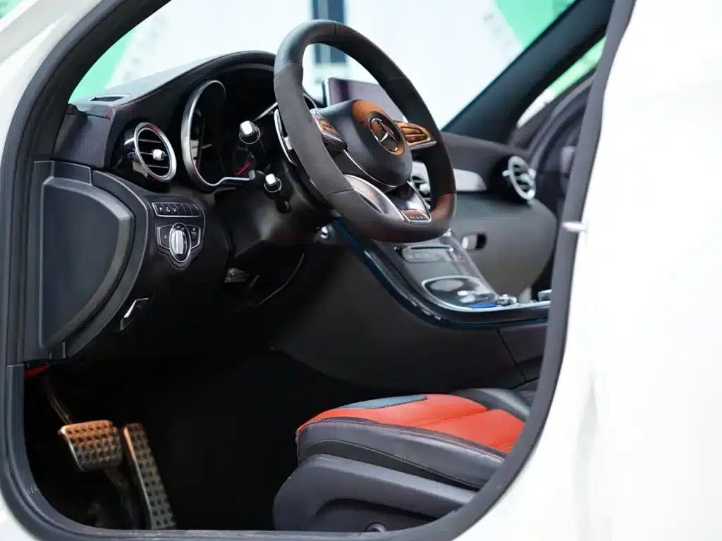 2017 Mercedes-Benz C-Class AMG C 63 — миниатюра 25
