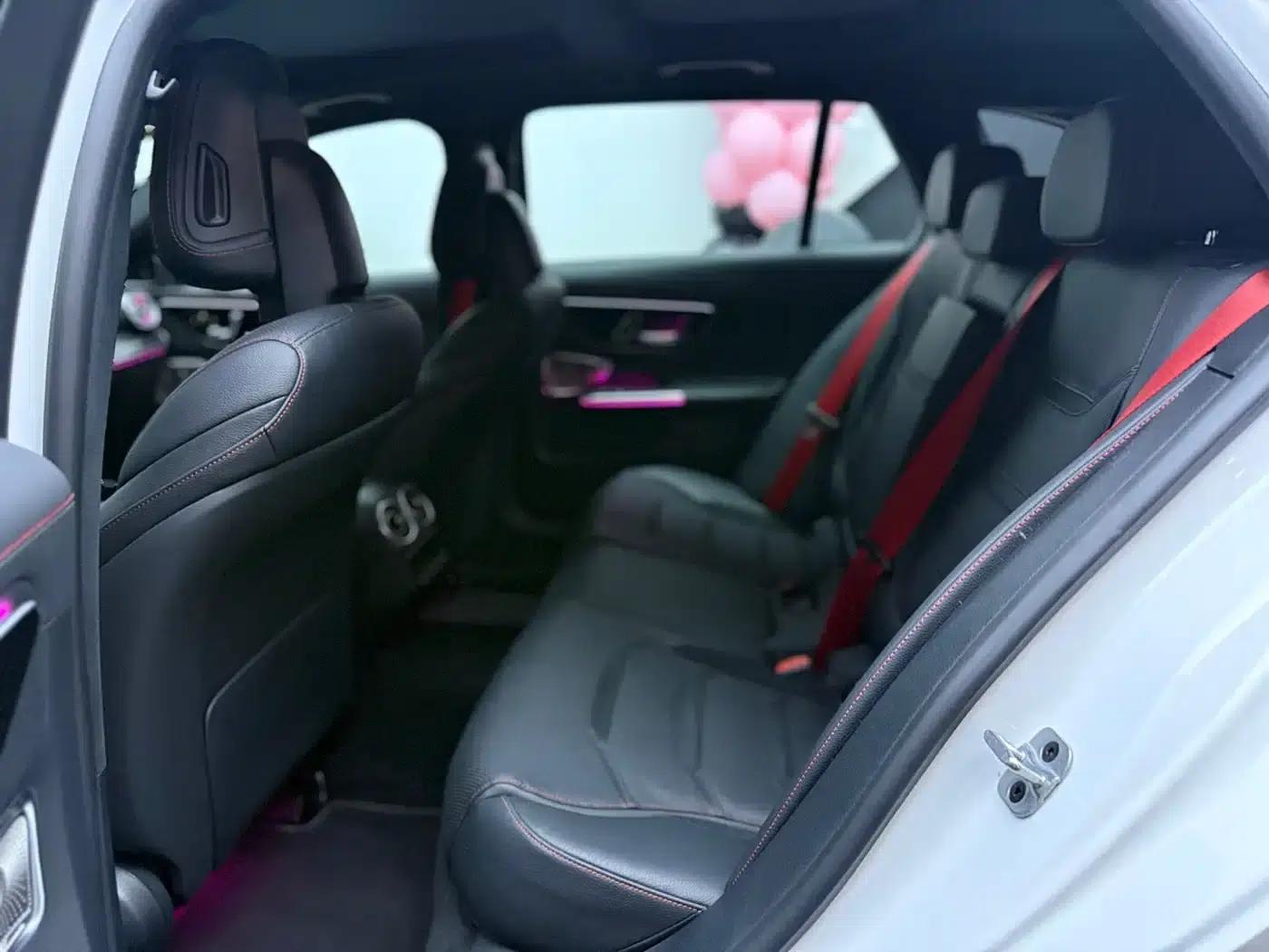 2024 Mercedes-Benz C-Class AMG C 43 4MATIC Estate Special Edition — миниатюра 6