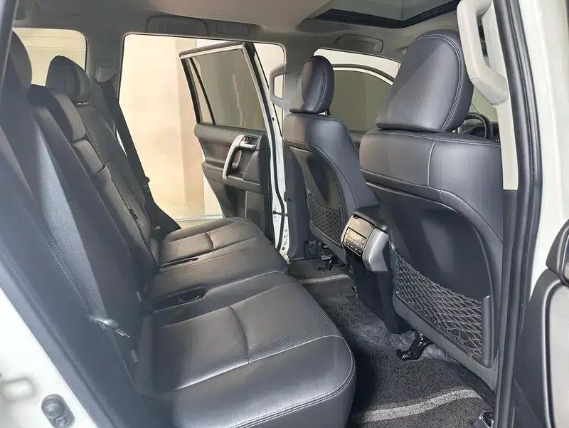 2018 Prado 3.5L Automatic TX-L with Rear-mounted Spare Tire — миниатюра 12