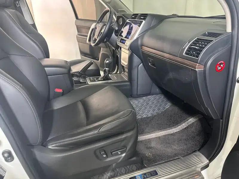 2018 Prado 3.5L Automatic TX-L with Rear-mounted Spare Tire — миниатюра 8