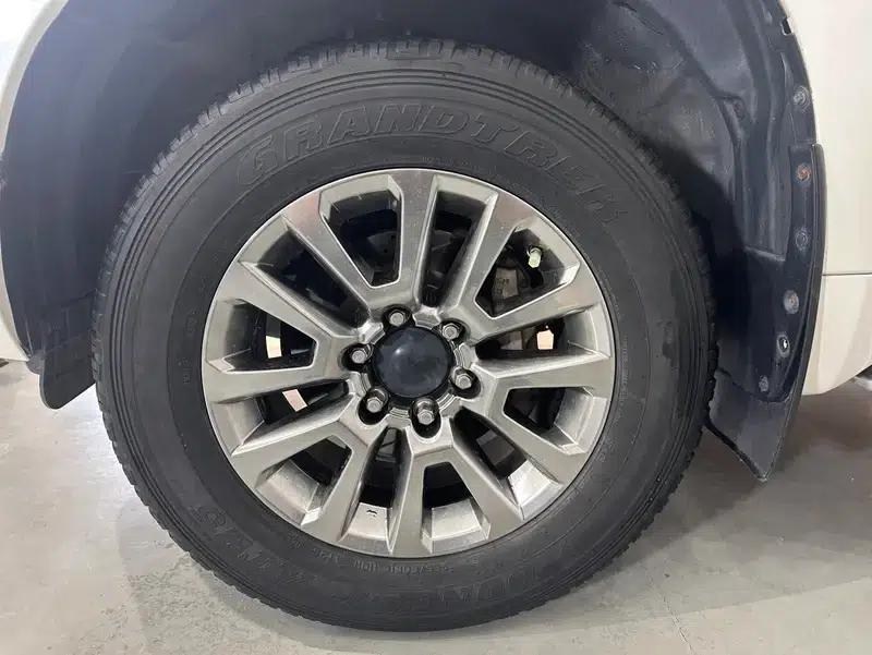 2018 Prado 3.5L Automatic TX-L with Rear-mounted Spare Tire — миниатюра 10