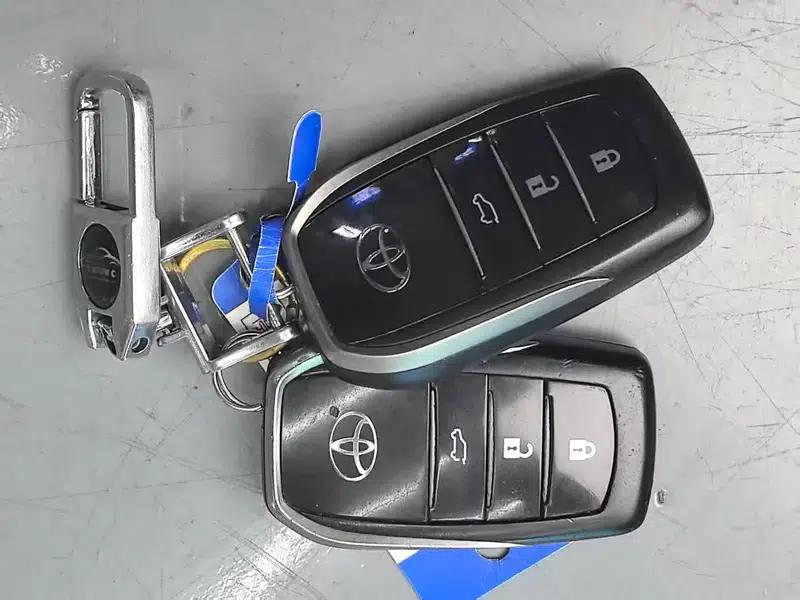 2017 Prado 2.7L Automatic 4WD 5-Seater Factory Custom Edition — миниатюра 7