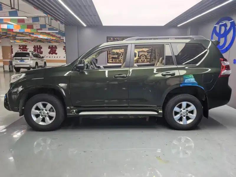 2017 Prado 2.7L Automatic 4WD 5-Seater Factory Custom Edition — миниатюра 3