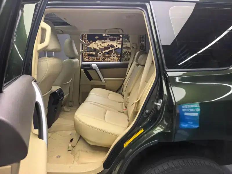 2017 Prado 2.7L Automatic 4WD 5-Seater Factory Custom Edition — миниатюра 25