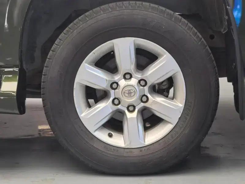 2017 Prado 2.7L Automatic 4WD 5-Seater Factory Custom Edition — миниатюра 6