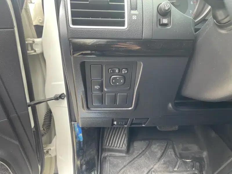 2016 Prado 2.7L Automatic Luxury Edition — миниатюра 24