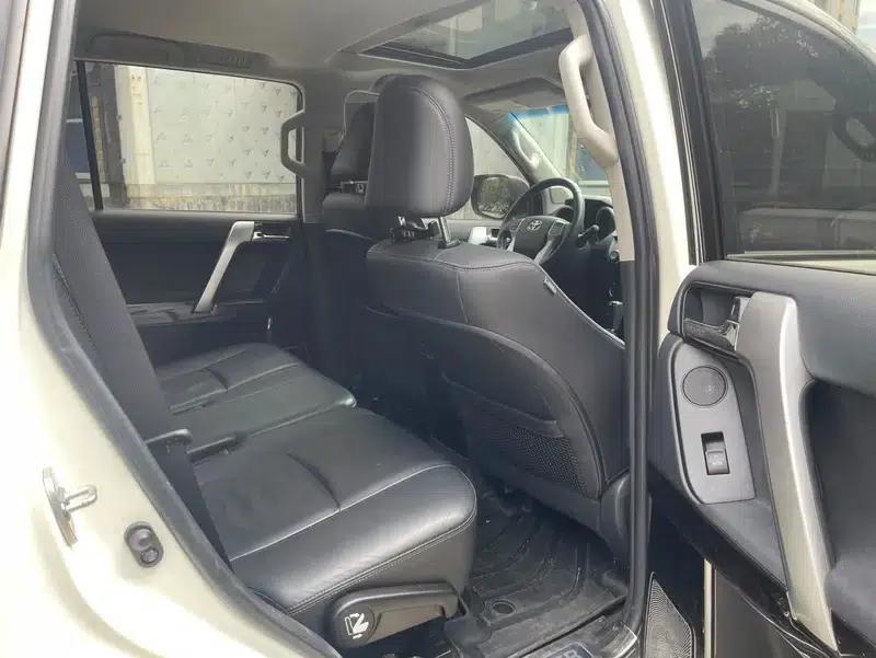 2016 Prado 2.7L Automatic Luxury Edition — миниатюра 28