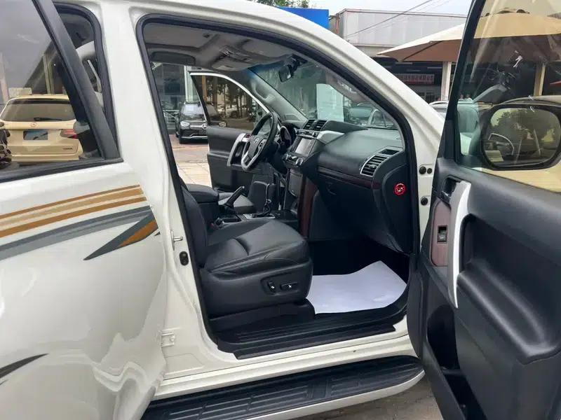 2016 Prado 3.5L Automatic TX-L NAVI — миниатюра 17