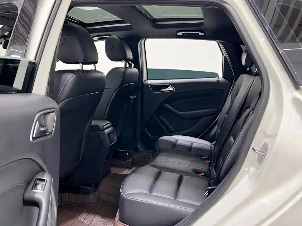 2017 Mercedes-Benz B-Class B 200 Dynamic — миниатюра 11