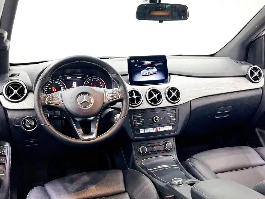 2017 Mercedes-Benz B-Class B 200 Dynamic — миниатюра 12