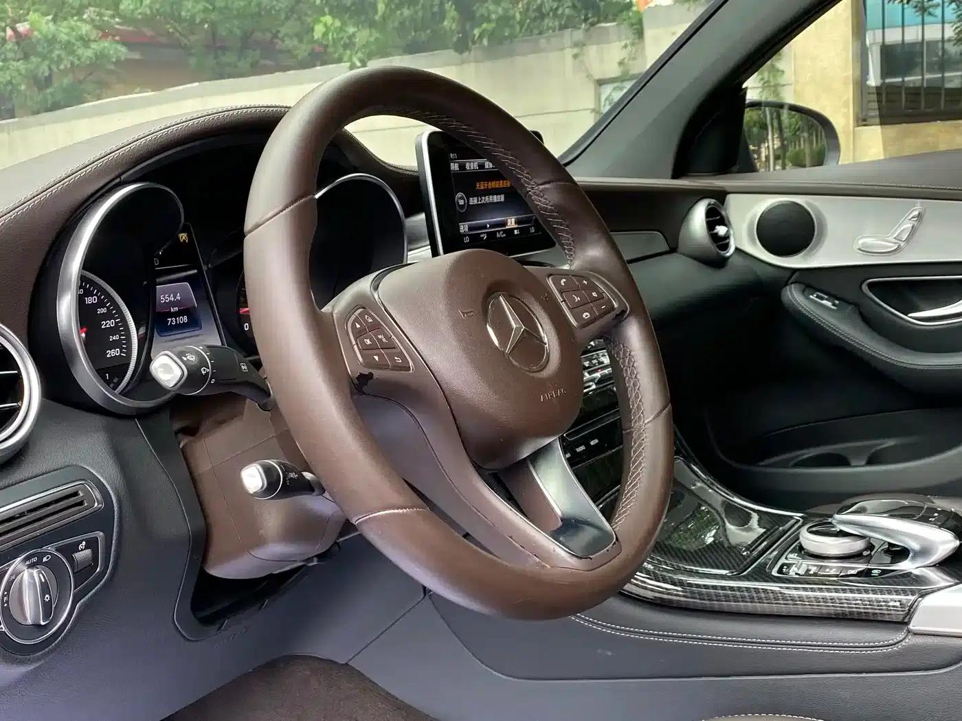 2017 Mercedes-Benz GLC Coupe, GLC 200 4MATIC Coupe SUV — миниатюра 13