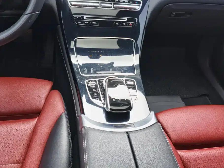 2017 Mercedes-Benz GLC Coupe, GLC 200 4MATIC Coupe SUV — миниатюра 16