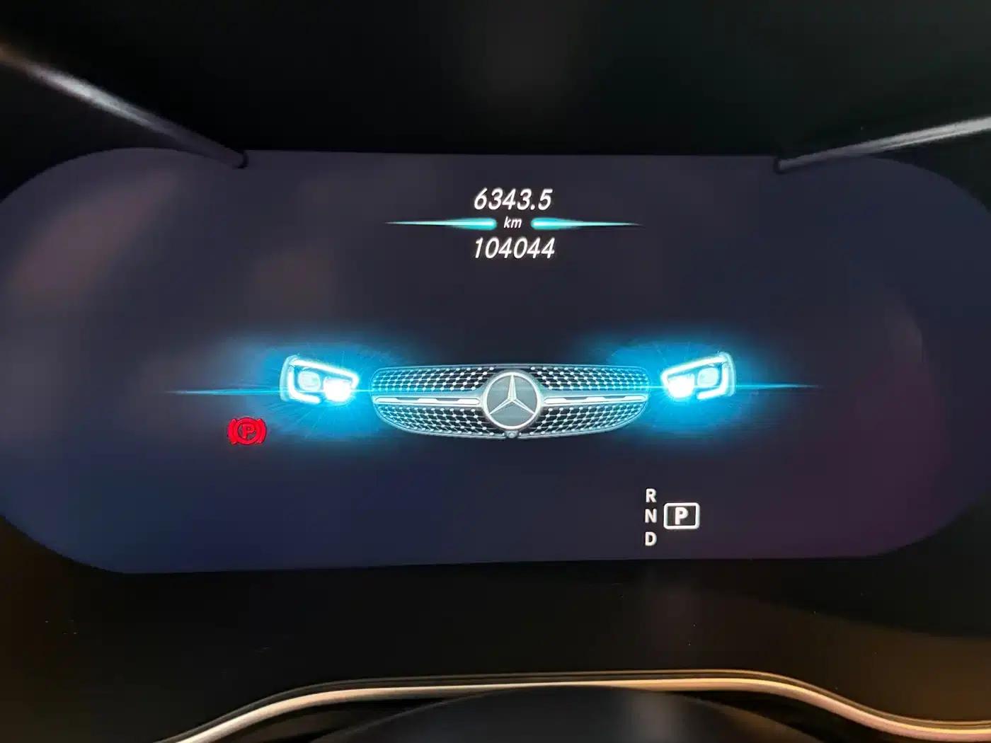 Mercedes-Benz GLC Coupe 2020 GLC 260 4MATIC Coupe SUV — миниатюра 13