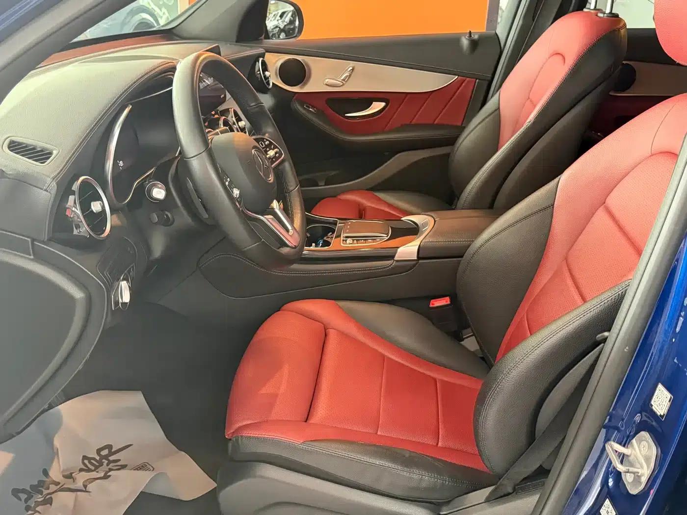 Mercedes-Benz GLC Coupe 2020 GLC 260 4MATIC Coupe SUV — миниатюра 8