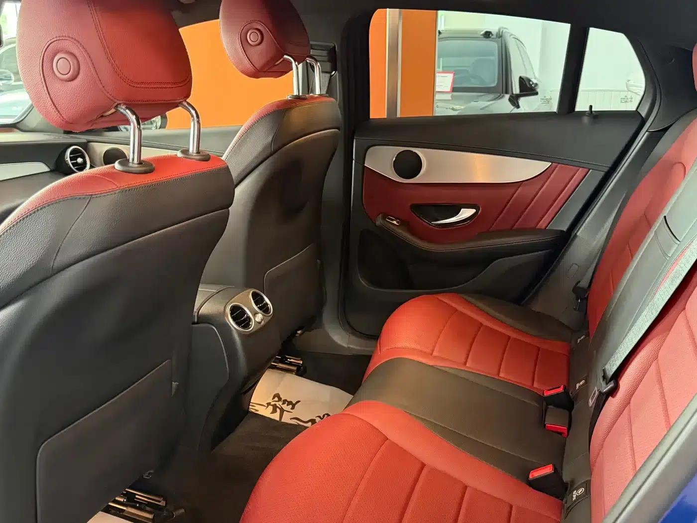 Mercedes-Benz GLC Coupe 2020 GLC 260 4MATIC Coupe SUV — миниатюра 9
