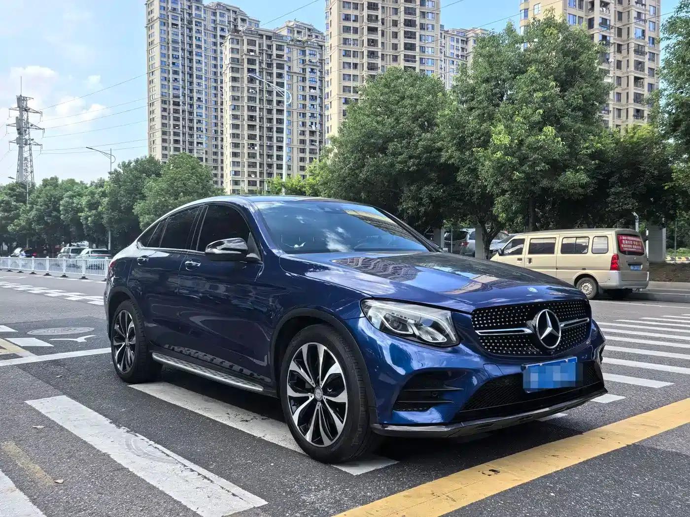 2017 Mercedes-Benz GLC Coupe, GLC 260 4MATIC Coupe SUV — миниатюра 3
