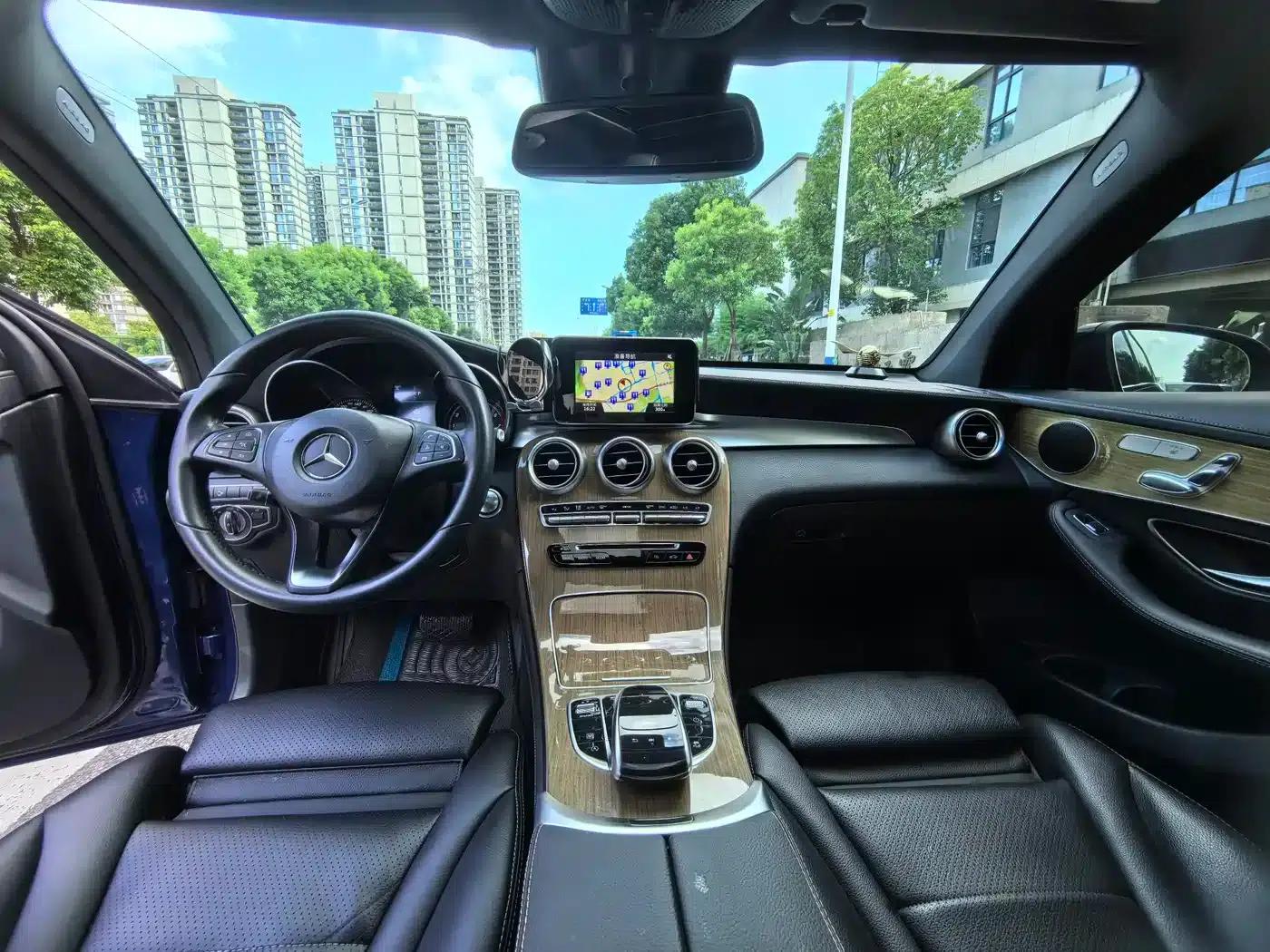 2017 Mercedes-Benz GLC Coupe, GLC 260 4MATIC Coupe SUV — миниатюра 9
